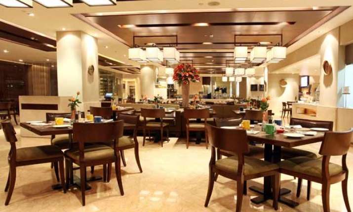 swachh bharat may add 1 cess to 5 star hotel bills