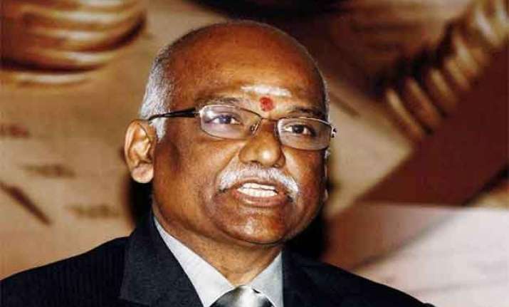 gandhi asks banks to brace for high attrition levels