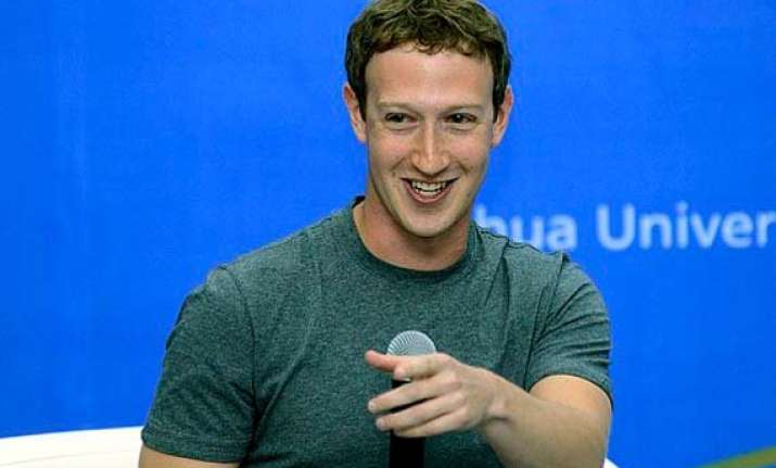 zuckerberg speaks chinese in beijing amidst cheer