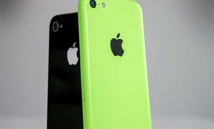 apple to quit selling iphone 4s 5c models from india report