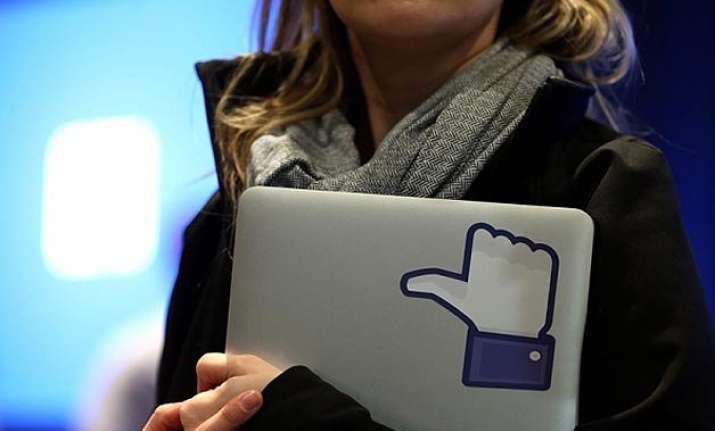 facebook launches slideshow feature for businesses