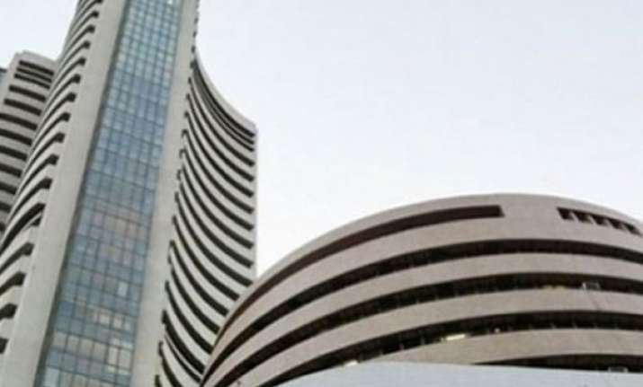 sensex gains 86 points in early session
