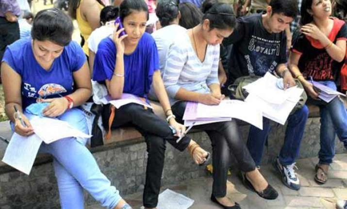 assocham seeks removal of tax on educational items in budget
