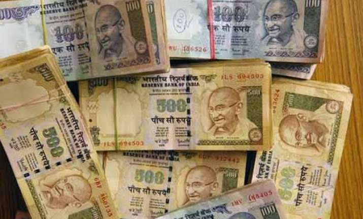 rs 27 000 crore lying unclaimed in epf labour minister