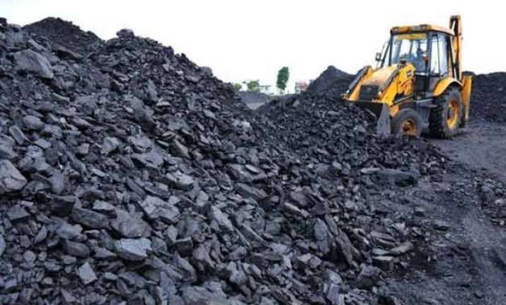 coal auction to raise rs1.47 lakh crore boost jobs vedanta