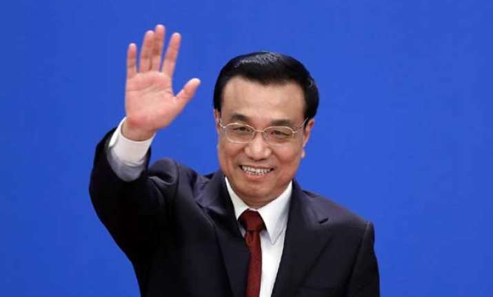 chinese economy faces big downward pressures premier li