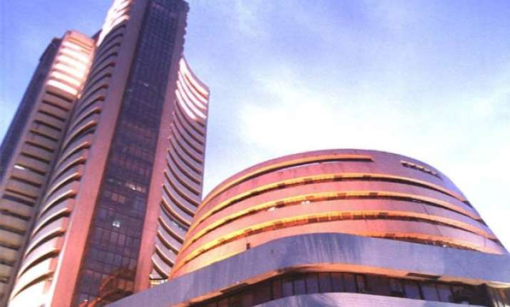 sensex tanks 265 points in early trade