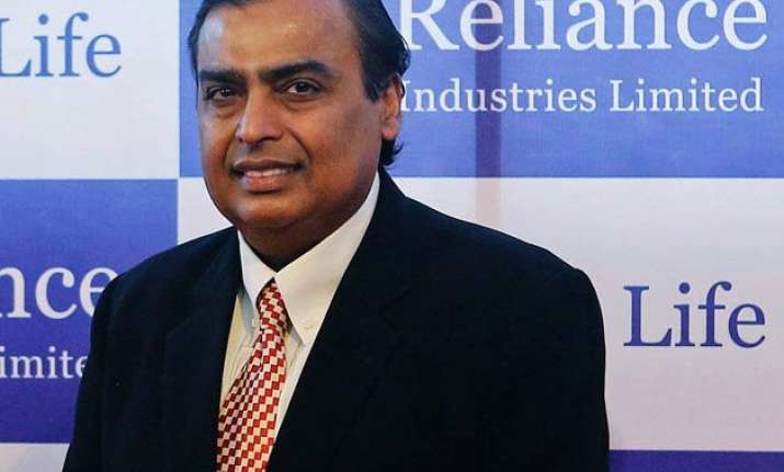 ril s mukesh ambani gets 205 times of median pay itc s