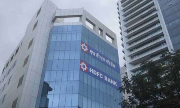 hdfc bank beats street posts 21 hike in profit