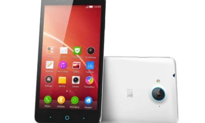 zte v5 with 5 inch hd display android 4.4.2 kitkat launched