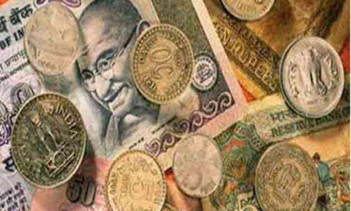 budget raises tax deduction limit to rs4.44 lakh for i t