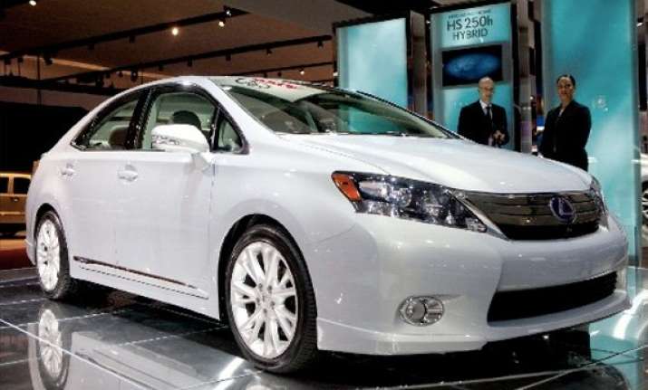 toyota recalls 1.67 million cars for three separate defects