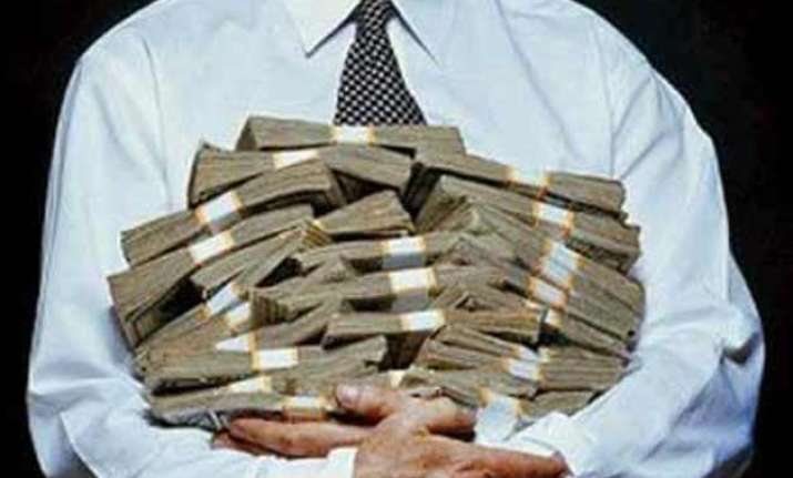 indians to make up 5 of global super rich by 2025 report
