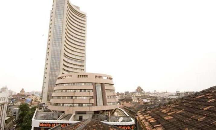 sensex on a firmer footing up 95 points in early trade
