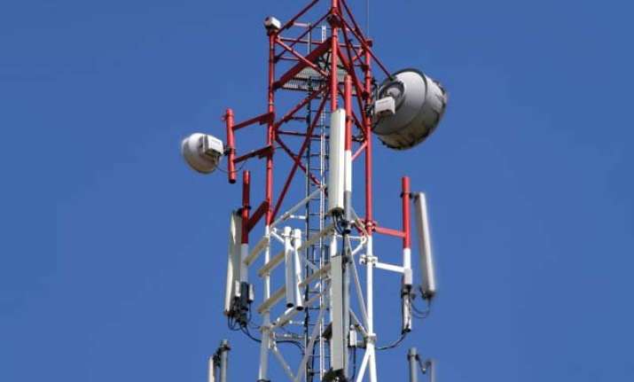 cabinet approves rs.3 705 crore per mhz reserve price for 3g