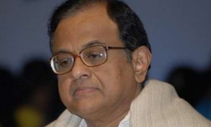 chidambaram against lifting curbs on gold imports