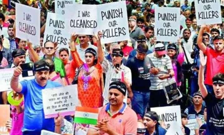 what led to the exodus of kashmiri pandits 26 years ago