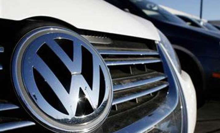 volkswagen world s biggest automaker sells more vehicles
