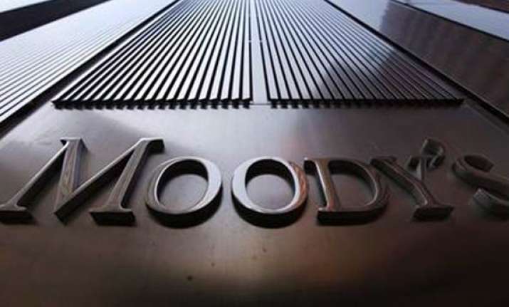india s rating outlook stable says moody s