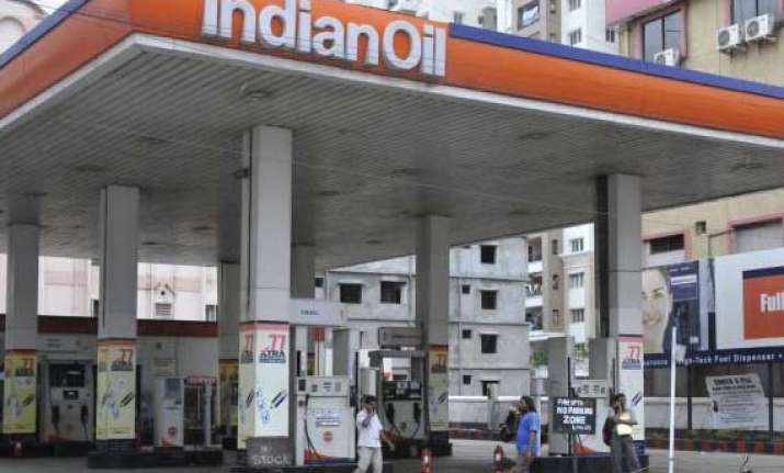 indian oil corp raises 500 million in bond issue