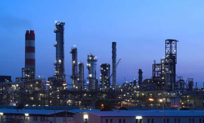 indian oil refiners want exemption from withholding tax for