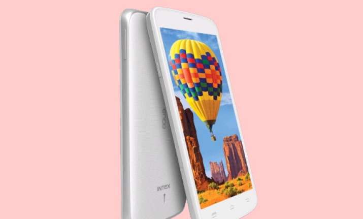 intex launches aqua i14 and aqua n15 with android 4.4 kitkat