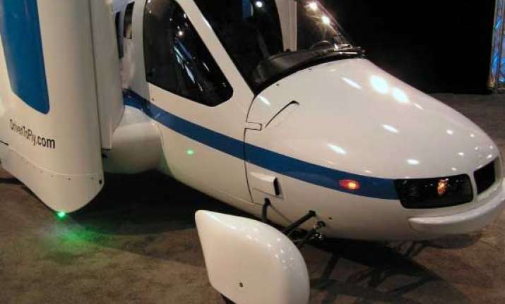 jet propelled car to fly at 880 km per hour