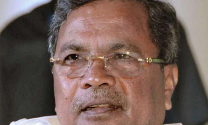 karnataka cm tells banks to up credit flow