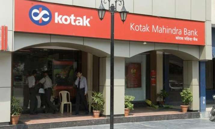 kotak bank q2 net up 2 pc on higher interest income margin