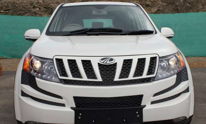 mahindra to launch lower variant of xuv 500 this fiscal