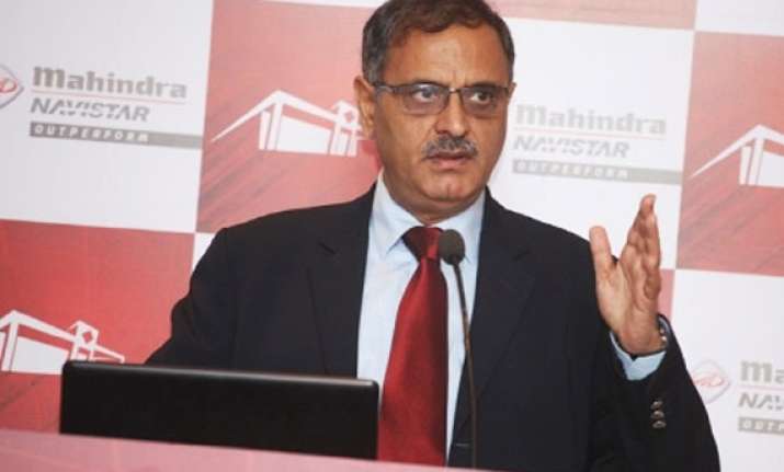 mahindra navistar rolls out 5 000th truck from pune plant