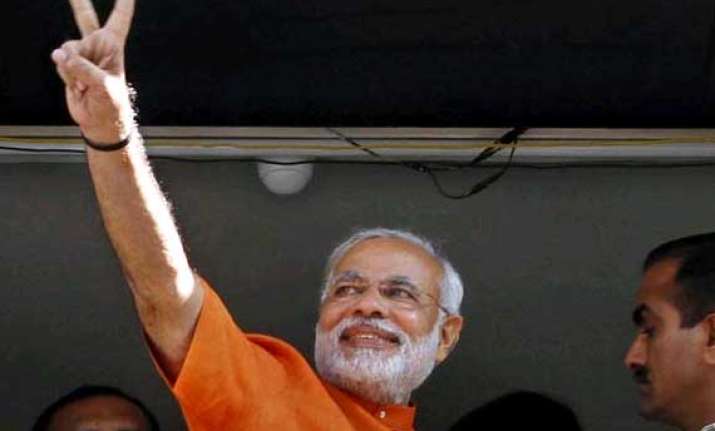 modi win lifts sensex past 25k profit booking curbs gains