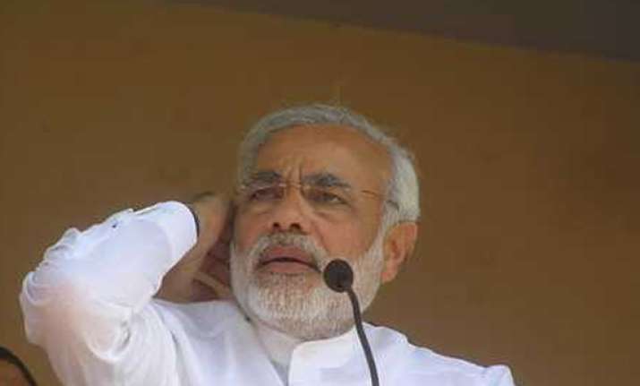 modi says upa pushing india to the brink