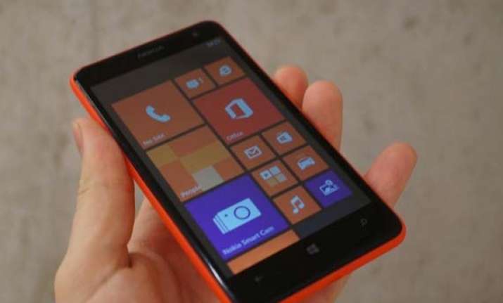 nokia launches the lumia 625 a 4g windows phone at rs 17 300