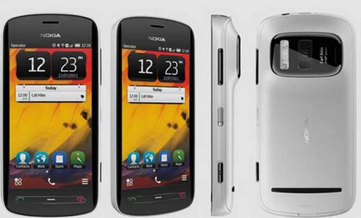 nokia pureview 808 now available for rs 24 999