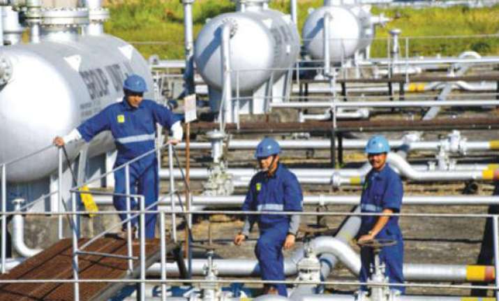 oil india clears 3 2 bonus shares rs 10 dividend per share