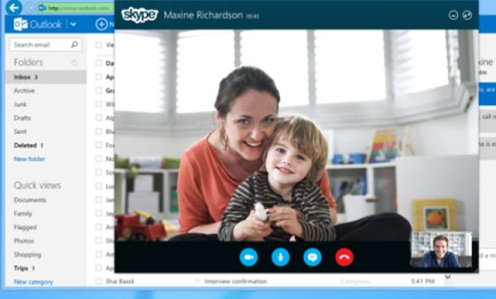 pakistani authorities ban skype whatsapp and viber in sindh