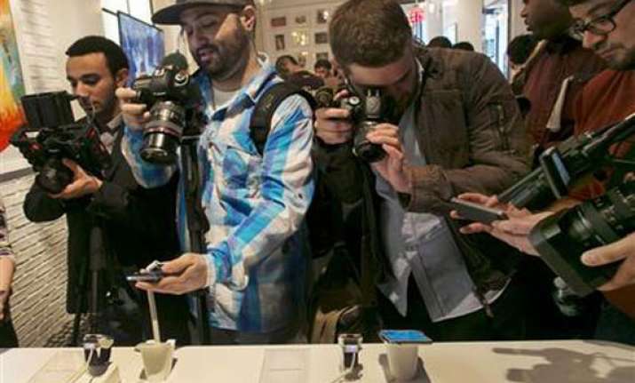 phone makers look to emerging markets for growth
