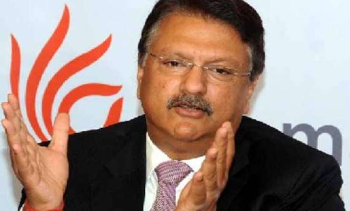 piramal buys 3.5 stake in sunteck realty for about rs 65 cr