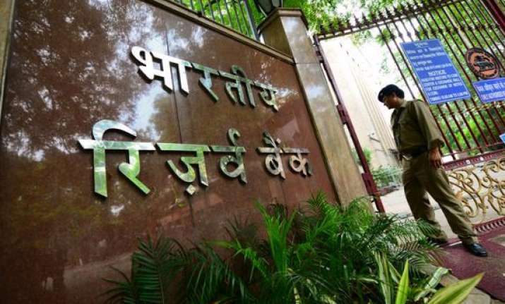 rbi gets ec approval to grant new bank licences
