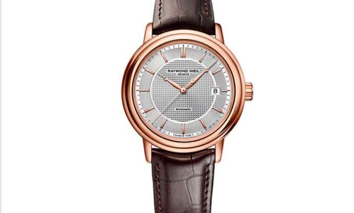 raymond weil launches maestro trois aiguilles timepiece