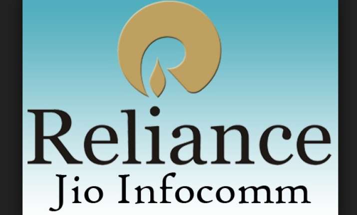reliance jio to hire about 7 000 employees this year
