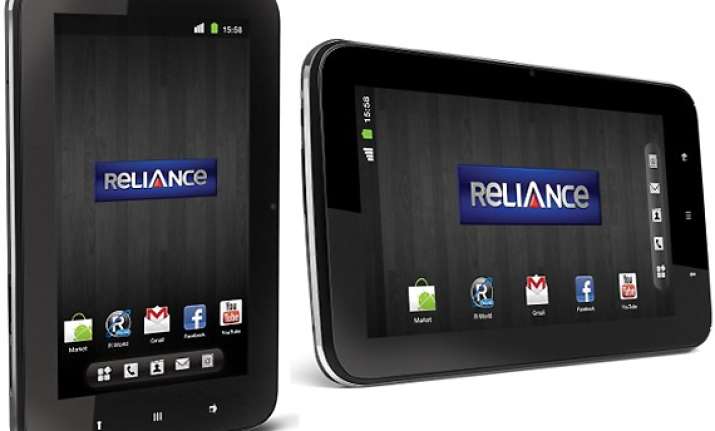 reliance communications unveils country first cdma tablet