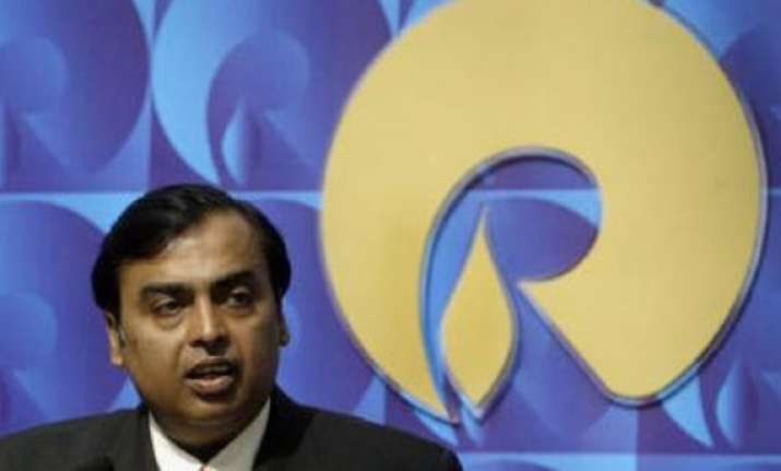 reliance industries cash pile may soar to rs 1.25 lakh cr