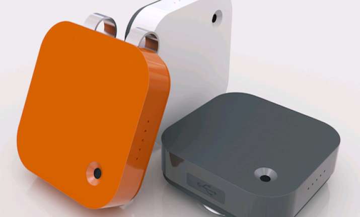 review narrative clip logs your life in photos