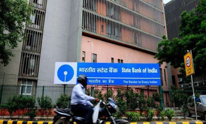 sbi lowers retail deposit rates