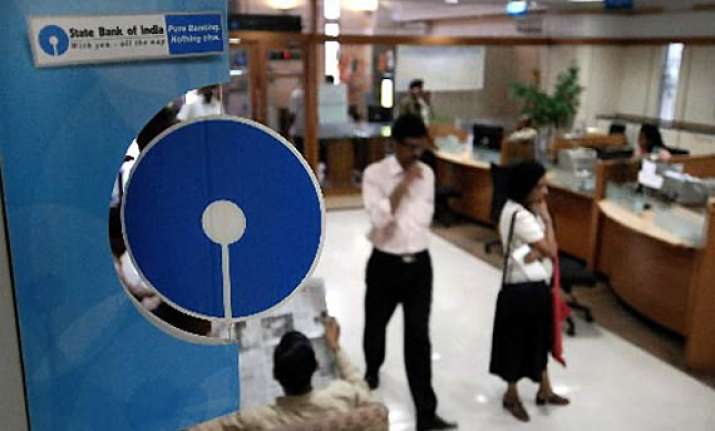 sbi raises minimum lending rate from 9.5 to 10 pc