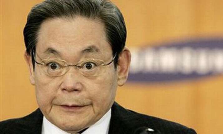 sc asks samsung chairman to appear before ghaziabad court