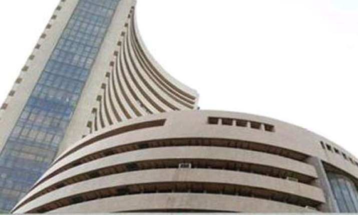 sensex jumps 304 pts to regain 26 000 level in pre close
