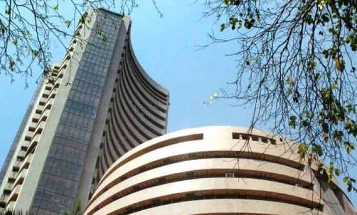 sensex reclaims 26 000 level up 311pts as funds chase